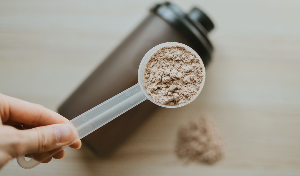 Proteína y creatina: qué son y cómo actúan en el cuerpo